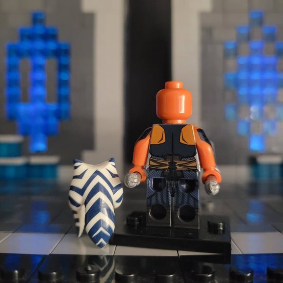 Custom LEGO Compatible Star Wars Mandalorian Ahsoka Minifigure - Picture 6 of 7